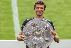 Bundesliga Title Race: Bayern Munich and Harry Kane's Path to Victory - image 0
