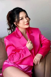 Trizzie Phuong Trinh Redefines Fashion and Confidence with Sexy Style at Age 57 - image 0