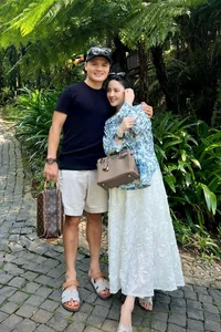 Quang Hai and Chu Thanh Huyen: A Look at Their Stylish Couple Fashion - image 9
