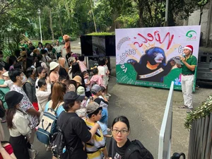 Meet Noel: The Famous Bear at Saigon Zoo and Botanical Gardens - image 7