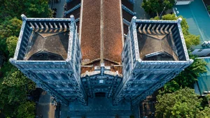 Stunning Aerial Views of Hoan Kiem District's Historical Landmarks in Hanoi - image 2