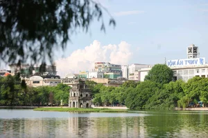 Stunning Aerial Views of Hoan Kiem District's Historical Landmarks in Hanoi - image 10