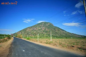 The Mystery of Hidden Treasure Around Ba Den Mountain - image 3