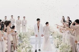 Stunning 'Wedding in the Clouds' Goes Viral Among Netizens - image 1