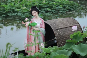 YiTuYu Art Language Vol.9531 Bie Qiu Yue Photo Gallery - image 16
