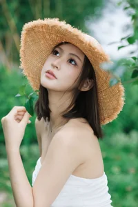 YiTuYu Art Language Vol.10572 featuring Model Jing Zhu - image 18
