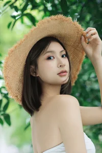 YiTuYu Art Language Vol.10572 featuring Model Jing Zhu - image 3
