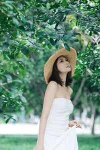 YiTuYu Art Language Vol.10572 featuring Model Jing Zhu - image 6
