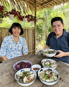 Actor Huynh Anh Tuan Shares Colorful Countryside Meals with Humorous Self-Praise - image 12