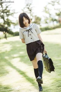 YiTuYu Art Language Vol.4061: Si Yue Qing Xia Artistic Portrait Collection - image 1