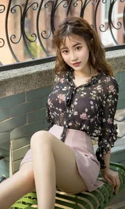 Elegant Visuals: Xie Zhi Xin Features in Ugirls App Vol.1579 Collection - image 19
