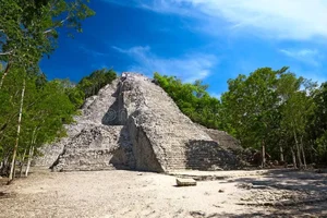 Exploring the Architectural Wonders and Secrets of Famous Pyramids Across the Americas - image 1