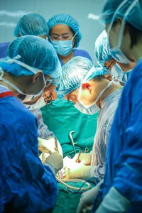 Vietnam Achieves Medical Milestone with First Successful Domino Organ Transplant - image 3