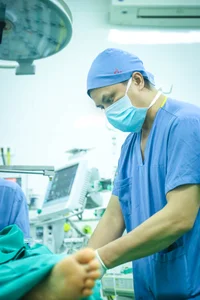 Vietnam Achieves Medical Milestone with First Successful Domino Organ Transplant - image 6