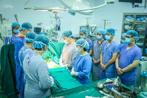 Vietnam Achieves Medical Milestone with First Successful Domino Organ Transplant - image 2