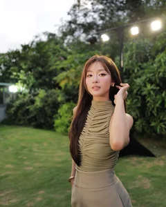 Actress Kha Ngan Shines with Radiant Natural Beauty and Effortless Style - image 9