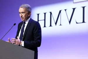 World's Biggest Losers: Billionaires Who Lost the Most Wealth Recently - image 2