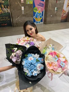 Vietnam Showbiz Updates: Veteran Artist Health Concerns and Playful Celebrity Banter - image 35