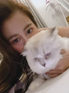 Vietnam Showbiz Updates: Veteran Artist Health Concerns and Playful Celebrity Banter - image 45