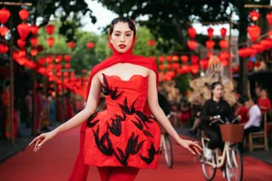 Top Three Vietnamese Beauty Queens Dominating High Fashion Runways as Vedettes - image 10