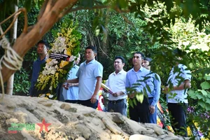 Wife of General Vo Nguyen Giap Laid to Rest at Vung Chua - image 4