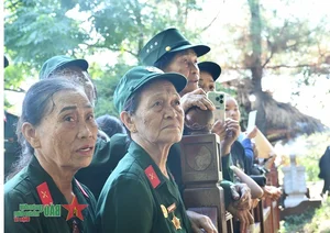 Wife of General Vo Nguyen Giap Laid to Rest at Vung Chua - image 5