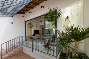 Innovative 108-Square-Meter Multi-Generational Home with Seamless Continuous Spaces - image 6