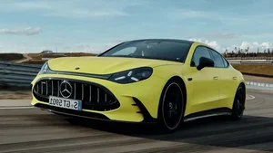 Mercedes-Benz 2026: A Revolution from Petrol to Electric - image 8