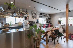 Smart Split-Level Living: Inside a Modern Three-Story Japanese Townhouse - image 7