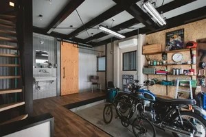 Smart Split-Level Living: Inside a Modern Three-Story Japanese Townhouse - image 1