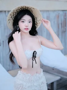 Quynh Truong Stuns in White Lace Bikini: A Viral Social Media Moment - image 1