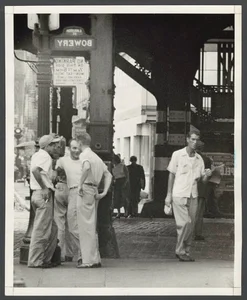 Nostalgic Journey: Exploring the Streets of 1950s New York City - image 8