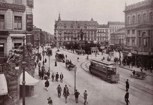Rare Historical Photos: Glimpses of European Life 100 Years Ago - image 1