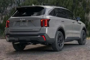 2026 Kia Sorento Hybrid Preview: The Ultimate Rival for Hyundai Santa Fe in Vietnam - image 1