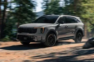 2026 Kia Sorento Hybrid Preview: The Ultimate Rival for Hyundai Santa Fe in Vietnam - image 0