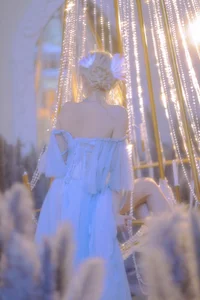 Yituyu Ice Princess Yizi Yiii: Ethereal Winter Fashion Photography - image 0