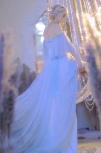 Yituyu Ice Princess Yizi Yiii: Ethereal Winter Fashion Photography - image 9