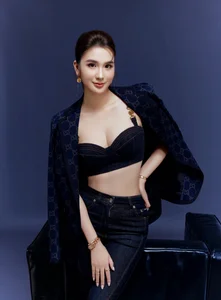 Showbiz Updates June 27: Hoai Linh's Sad News and the Truth Behind the Den Vau-Hoang Thuy Linh Photo - image 23