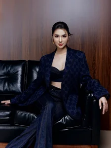 Showbiz Updates June 27: Hoai Linh's Sad News and the Truth Behind the Den Vau-Hoang Thuy Linh Photo - image 24