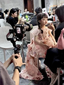 Young Doll-Faced Girl Sparks Discussion Over Early Makeup Habits - image 7