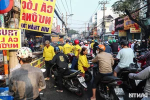God of Wealth Day Food Traditions: Grilled Fish and Roast Duck in Ho Chi Minh City - image 13