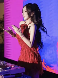 DJ Mie Stuns in Traditional Thai Dress During Thailand Getaway - image 0