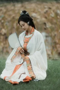 YiTuYu Art Language Vol.6464: Capturing the Ethereal Beauty of Ze Lan in Professional Portraiture - image 3