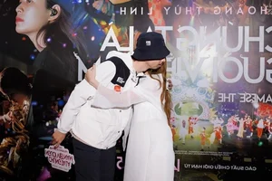 Hoang Thuy Linh and Den Vau Music Collaboration Sparks Rumors After Baby Photos Surface - image 3