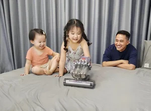 Meet the Beautiful, Supportive Wife of Olympia Host Pham Ngoc Huy - image 23