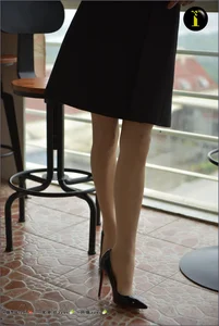 IESS 019 Xiao Liu: Classic Nude Oil Shiny Stockings Volume 2 - image 32