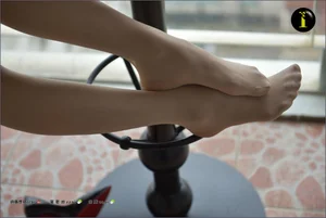 IESS 019 Xiao Liu: Classic Nude Oil Shiny Stockings Volume 2 - image 58