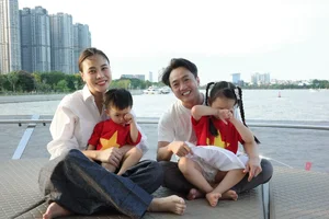 Vietnamese Actress Nhat Kim Anh Visits Her Beloved Son in Can Tho - image 4