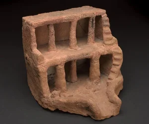 Archaeologists Stunned by Incredible Discovery Inside Ancient Egyptian Tomb - image 6