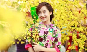 Beautiful Lunar New Year Photoshoots: Festive Fashion and Joyful Spring Vibes - image 6